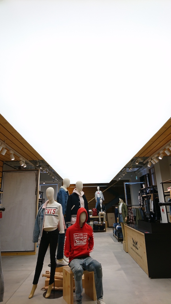 010_shinsaibashiLevis